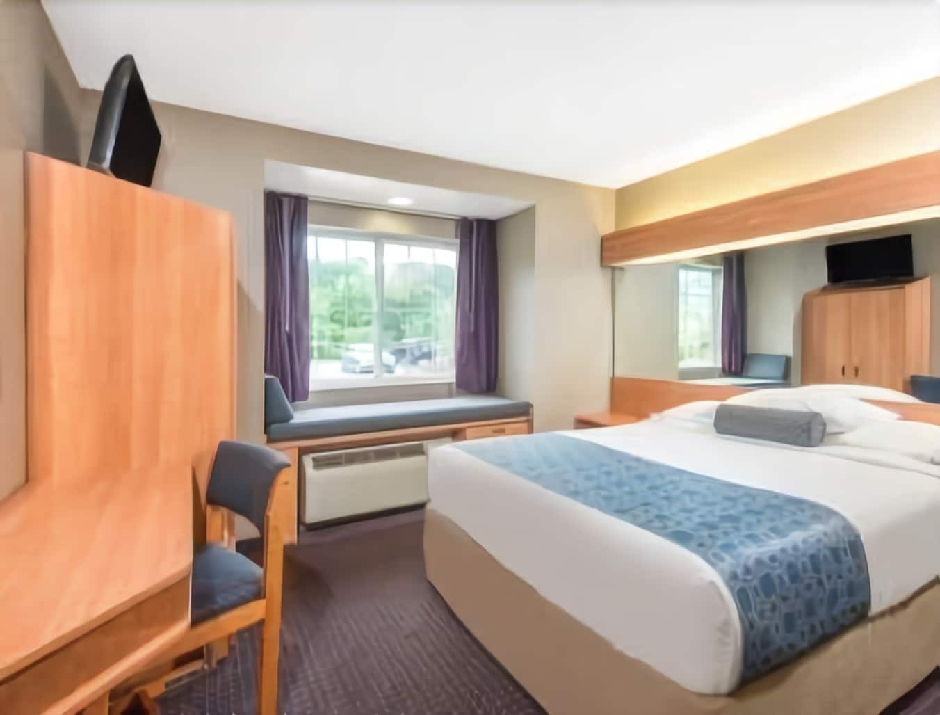 Microtel Inn & Suites By Wyndham Hazelton/Bruceton Mills Экстерьер фото