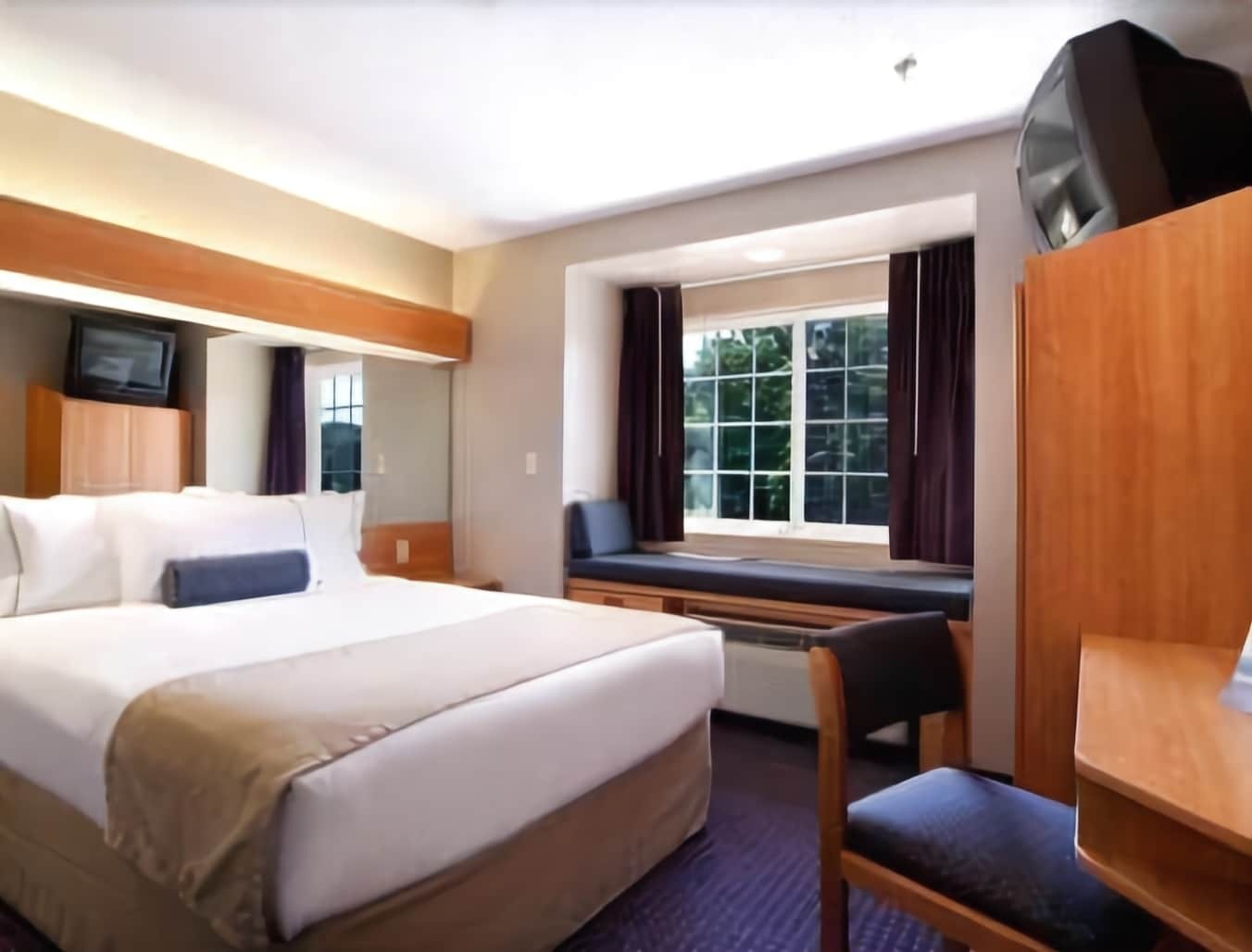 Microtel Inn & Suites By Wyndham Hazelton/Bruceton Mills Номер фото