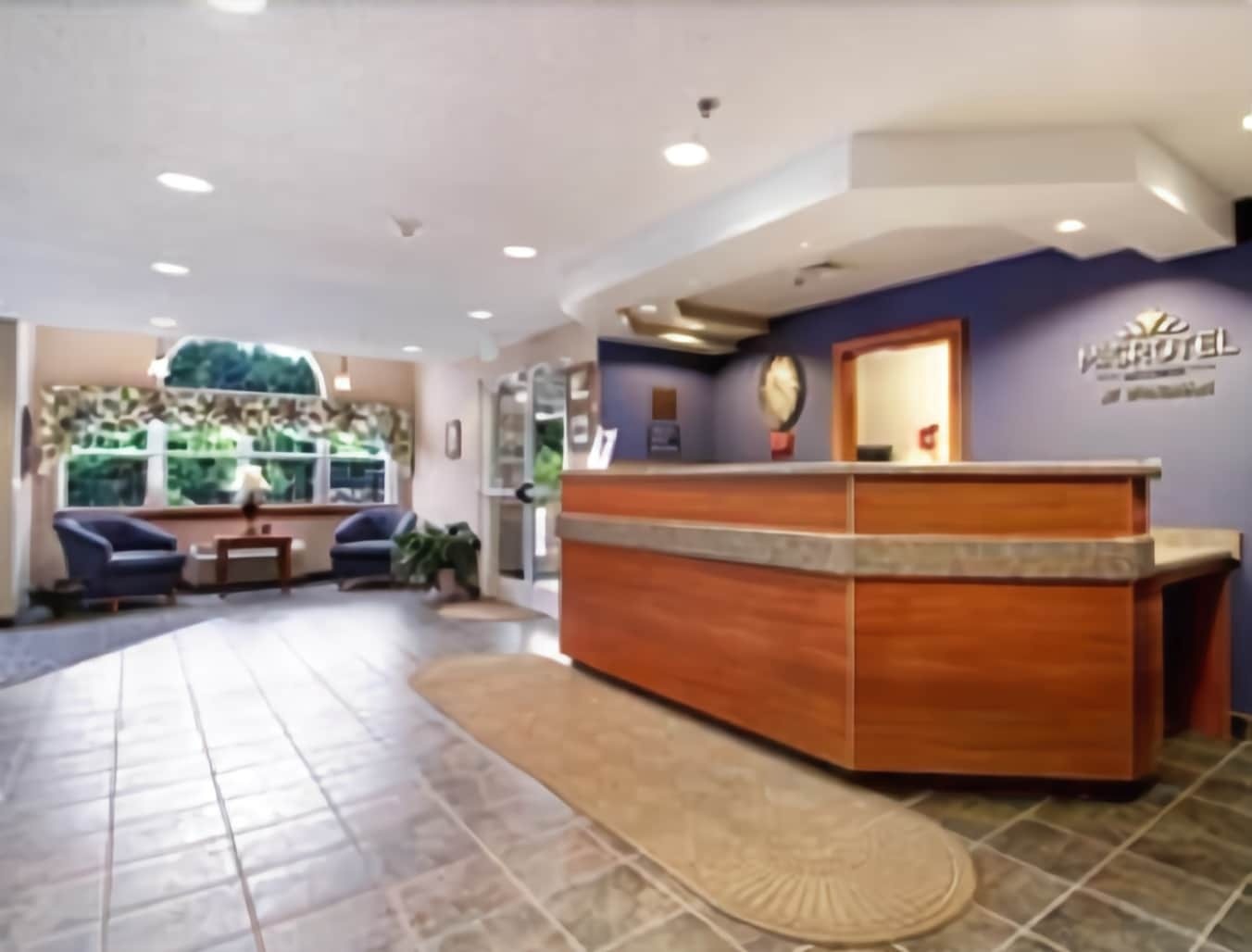 Microtel Inn & Suites By Wyndham Hazelton/Bruceton Mills Экстерьер фото